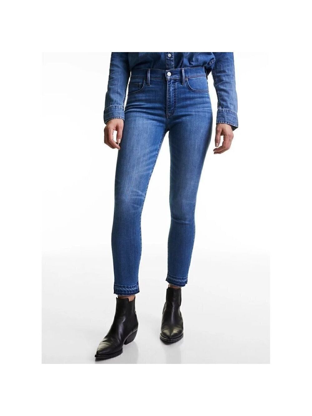 Aritzia Denim Forum | Nico Mid-rise Skinny Crop in Medium Lagoon